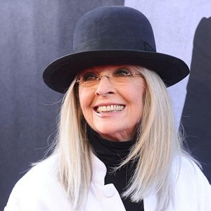 DIY Design Divas: 7 Celebrities Who Transformed Their Homes Without a Pro