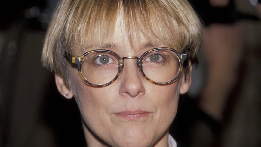 Hollywood Mourns: Legendary Actress Mary Beth Hurt Passes Away at 79