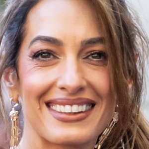 Amal Clooney Stuns in Magenta Balenciaga at NYC Gala