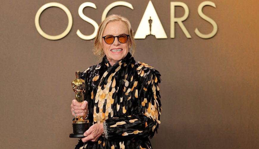 Amy Madigan's Triumphant Oscar Comeback: A 40-Year Journey to Gold