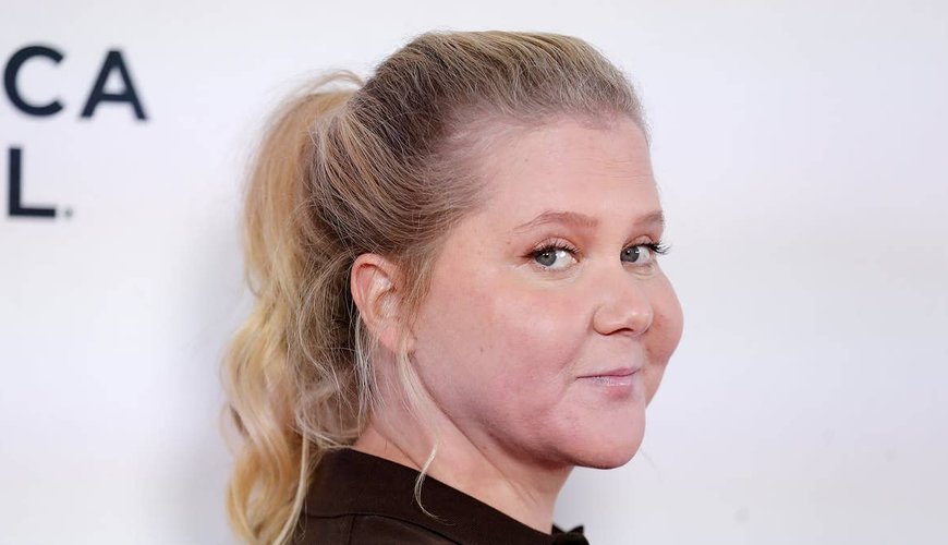 Amy Schumer at 45: A Bold Journey Through Transformation and Transparency