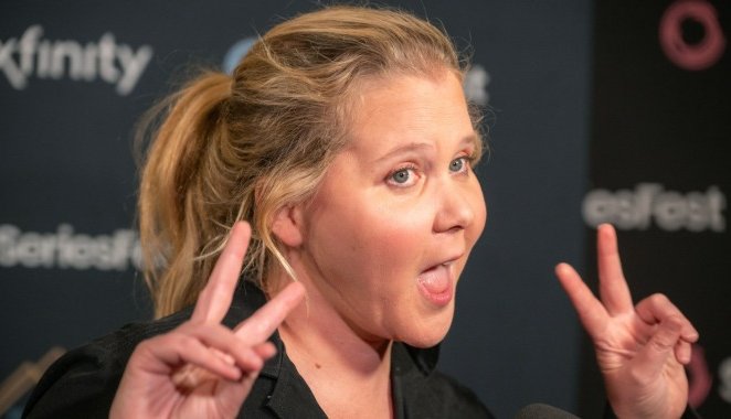 Amy Schumer’s Divorce Reveal: A Masterclass in Cool