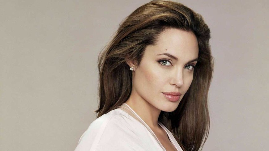 Angelina Jolie