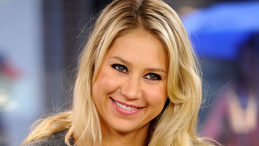Anna Kournikova's Joyful Stroll Sparks Baby Buzz: Is Baby No. 4 on the Way?