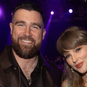 Avril Lavigne Rocks Taylor Swift and Travis Kelce’s Star-Studded Wedding