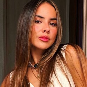 Gabriela Berlingeri's Chic Schoolgirl Vibe: A Fashion Hit