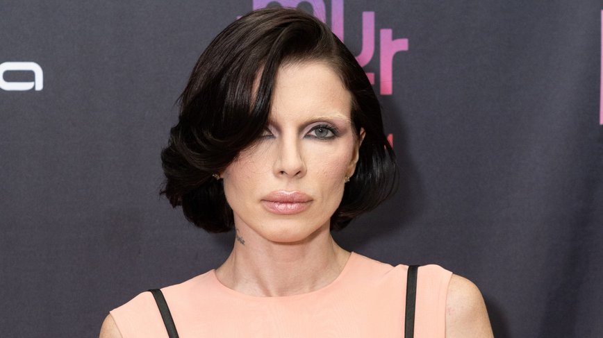 Julia Fox: Hollywood's Daring Transformation Queen