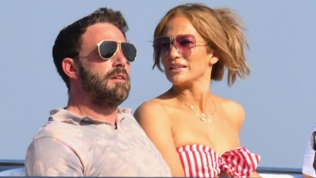 Ben Affleck and Accept Jennifer Lopez