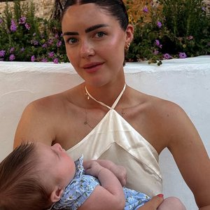 Bonnie Ryan's Sun-Kissed Getaway: Making Memories with Baby Winnie