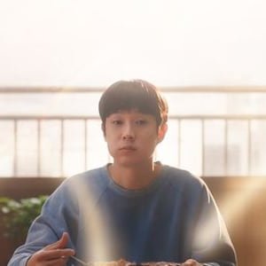 Star-Studded Rave for 'Number One': Korea's Lunar New Year Must-Watch!