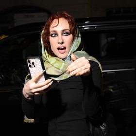 Chappell Roan Faces Off with Paparazzi in Paris: A Bold Move