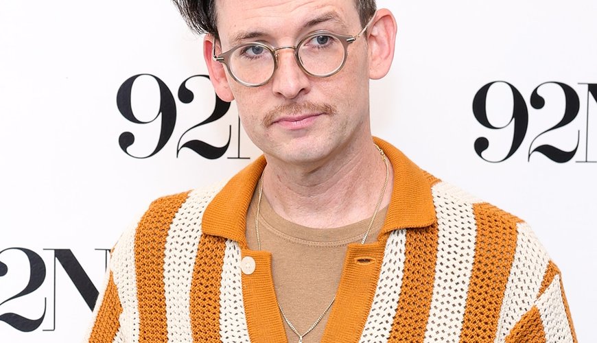 Moshe Kasher's Courageous Stand-Up Against Cancer: A Battle with a Smile