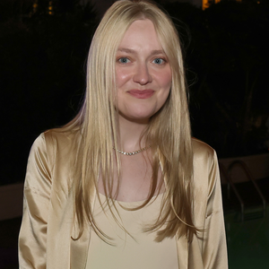 Dakota and Elle Fanning: The Flip-Flop Fashion Icons You Didn't Know You Needed