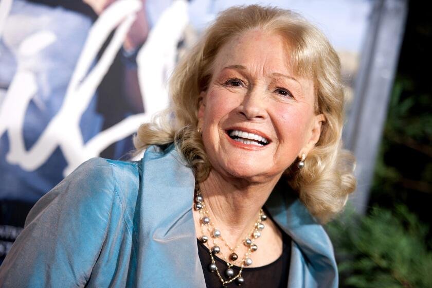 Diane Ladd, Oscar-nominated 'Alice Doesn't Live Here Anymore' star and mother of Laura Dern, dies at 89