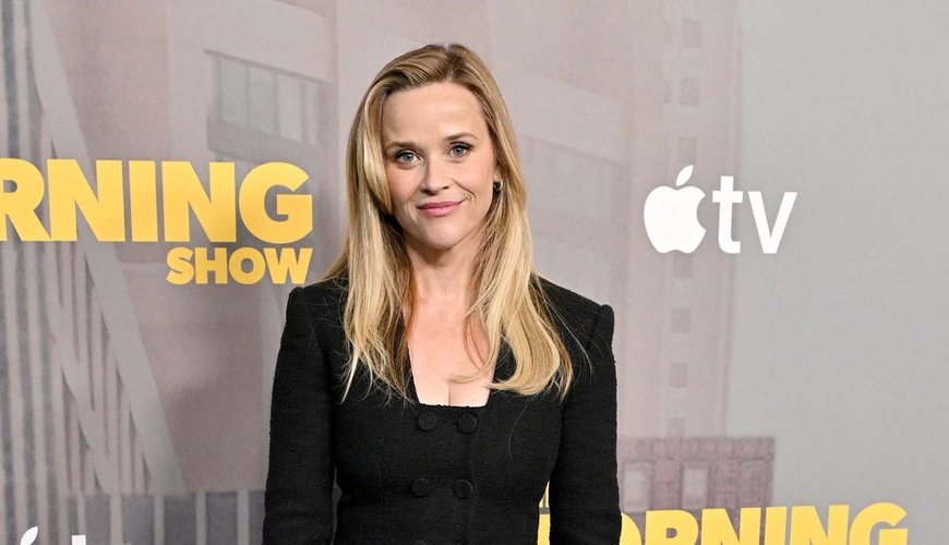 Reese Witherspoon's Social Media: Is AI Taking Over?