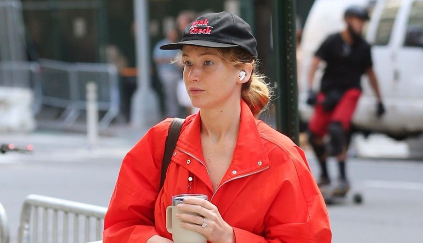 Jennifer Lawrence: The Ballcap Queen of NYC