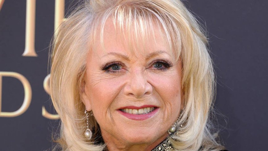 Elaine Paige's Unconventional Love Story: Why She Said No to Marriage