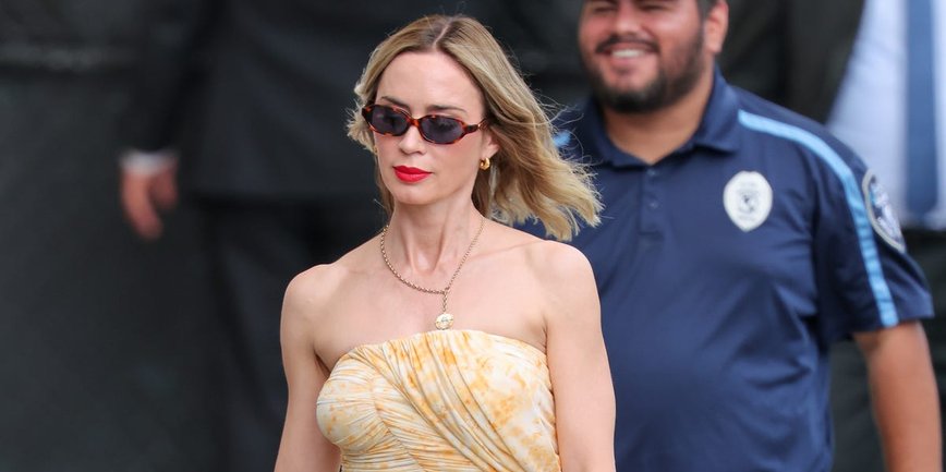 Emily Blunt Stuns in Chic Separates on 'Jimmy Kimmel Live!'