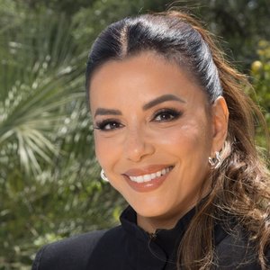 Eva Longoria's Boldest Hair Move Yet: A Bob That Turns Heads