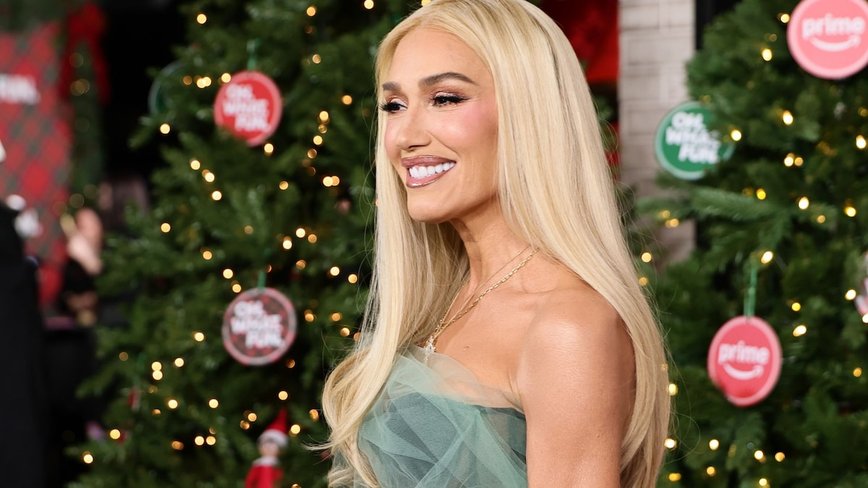Gwen Stefani's Show-Stopping Holiday Look: A Festive Fashion Dream at NYC Premiere