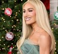 Gwen Stefani's Show-Stopping Holiday Look: A Festive Fashion Dream at NYC Premiere