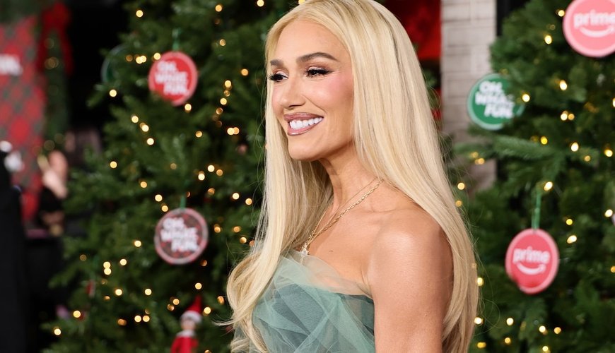 Gwen Stefani's Show-Stopping Holiday Look: A Festive Fashion Dream at NYC Premiere