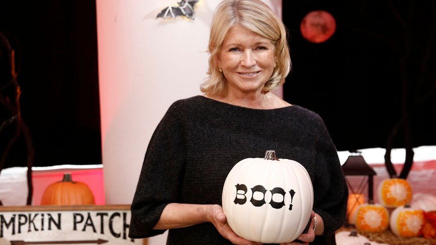 Martha Stewart's Chic Pumpkin Display: Elevate Your Fall Decor with Timeless Elegance
