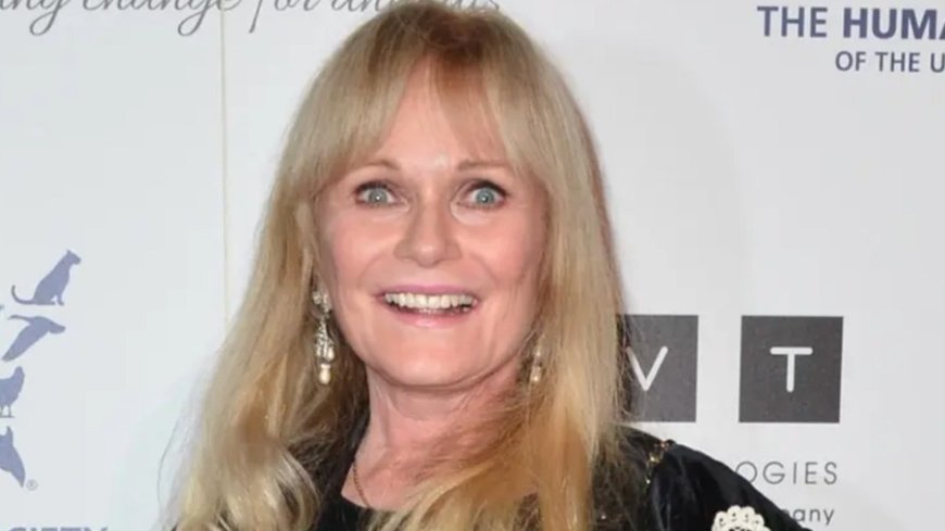 Valerie Perrine