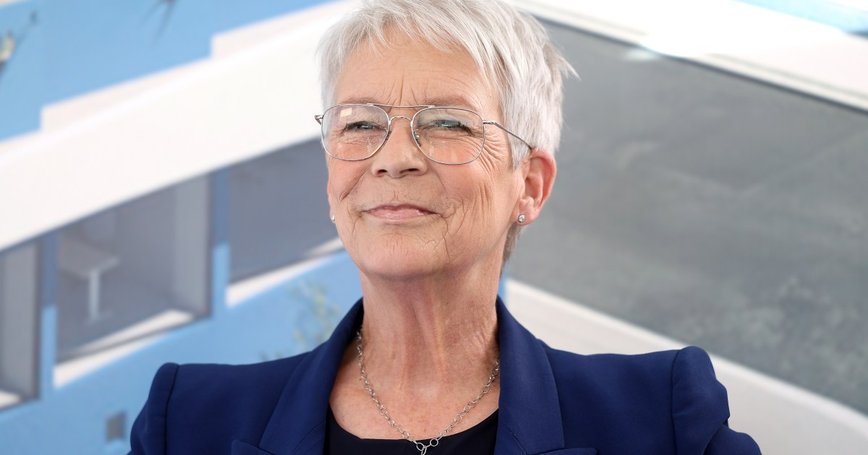 Jamie Lee Curtis Remembers Her 'First Love' Robert Carradine with Heartfelt Tribute