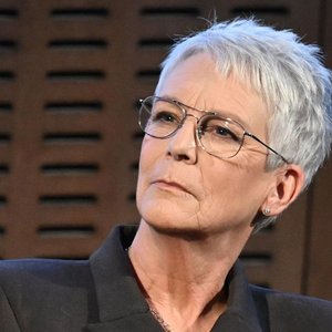 Jamie Lee Curtis Gets Candid About Sobriety and Loss in Heartfelt Tribute