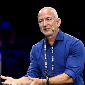 Jeff Bezos Denies Using Melania Documentary to Woo Trump