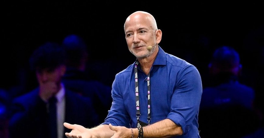 Jeff Bezos Denies Using Melania Documentary to Woo Trump
