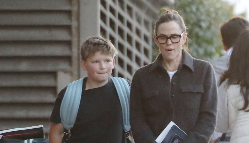 Jennifer Garner and Son Samuel Tee Off for a Heartwarming Golf Outing