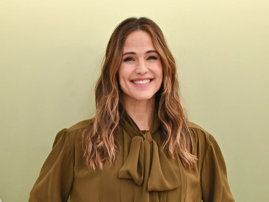 Jennifer Garner & John Miller: Stuck in Romance Limbo?