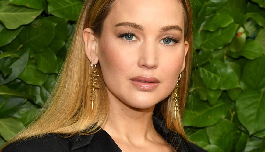 Jennifer Lawrence Sets 2026 Fashion Trends with Ballet Sneakers