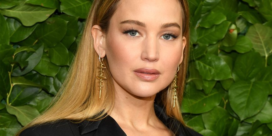 Jennifer Lawrence Sets 2026 Fashion Trends with Ballet Sneakers