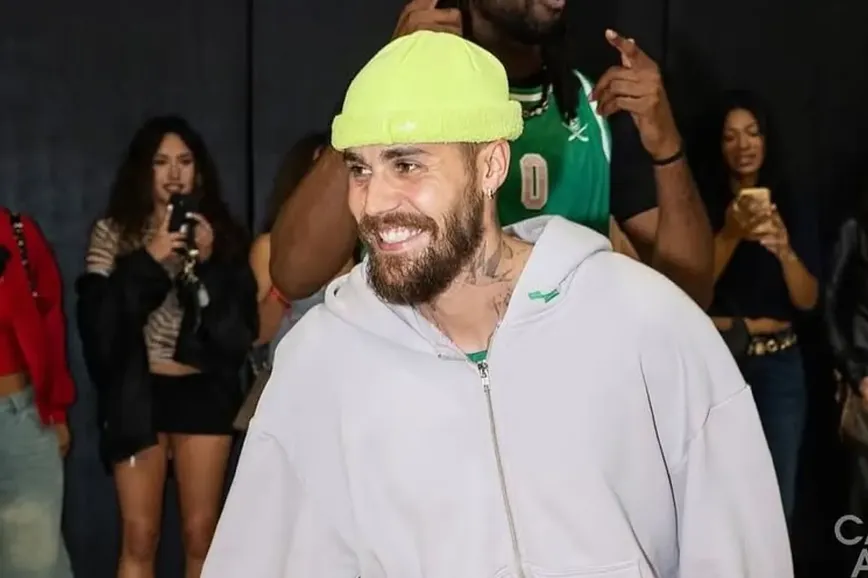 Justin Bieber's Roadside Rescue: A Pop Star's Unexpected Act of Kindness