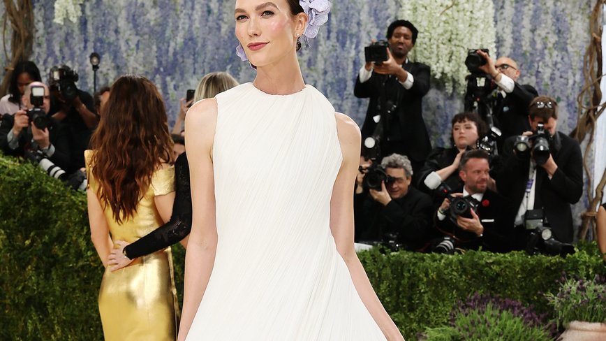 Karlie Kloss: Navigating Politics and Family Ties in the Trump Era