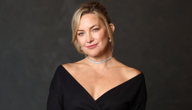 Kate Hudson's Chic Bedside Glam: A Perfect Blend of Style and Comfort