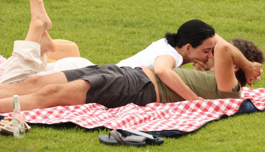Katy Perry and Justin Trudeau's Sizzling Summer Romance