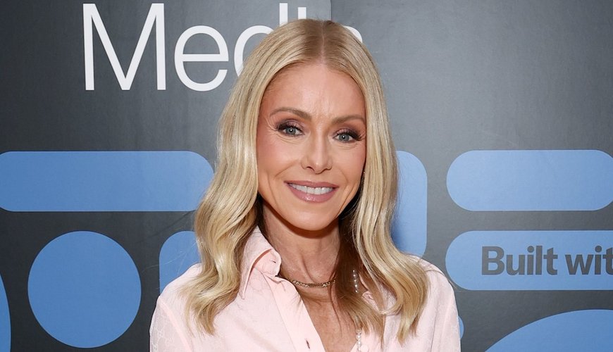 Kelly Ripa's Enchanting NYC Snow Day from Her $27 Million Mansion