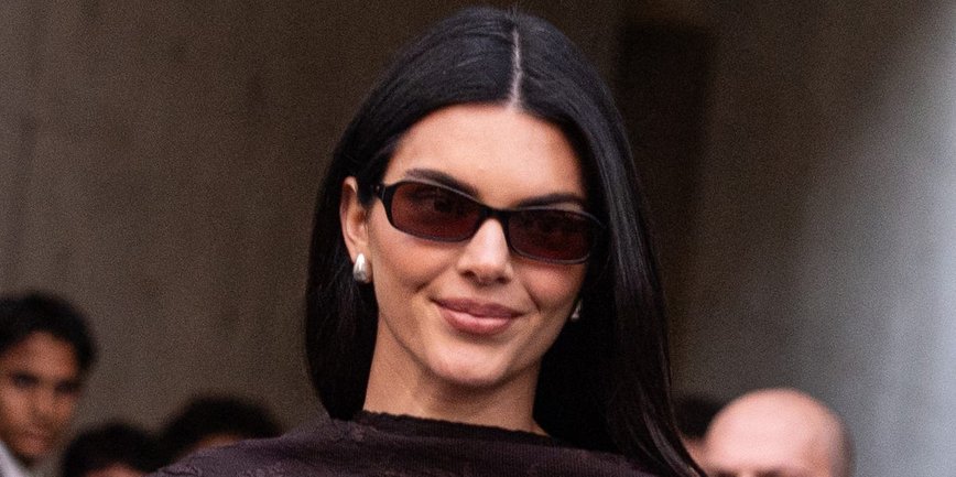 Kendall Jenner's Shawl-Cape Moment Steals the Spotlight at Milan Fashion Week