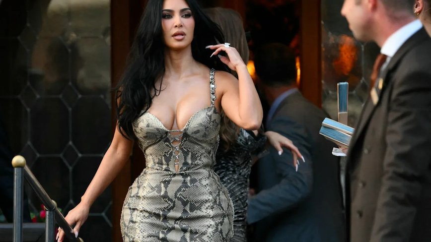 Kim Kardashian's Feathered Fashion Extravaganza Dazzles in Rio