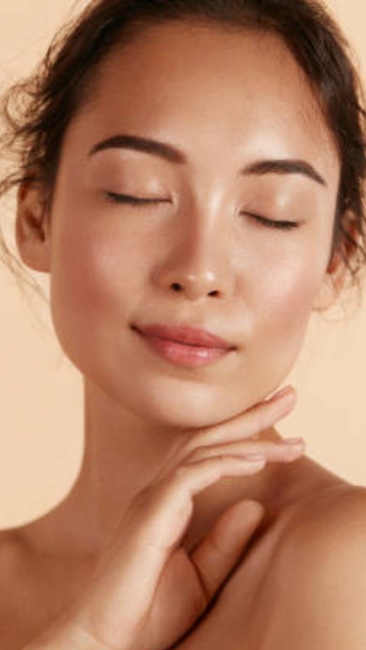 Unlock the Secret to Luminous Celebrity Skin!