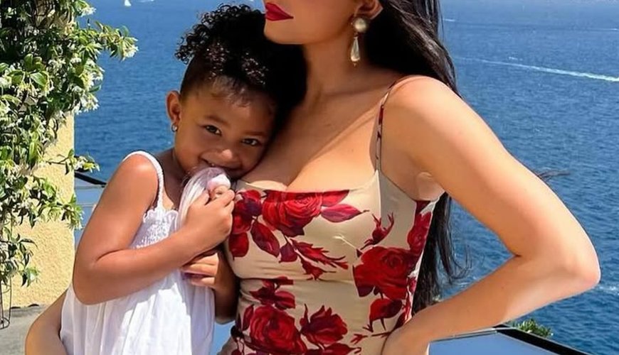 Kylie Jenner Gets Emotional Watching 'KUWTK' with Daughter Stormi