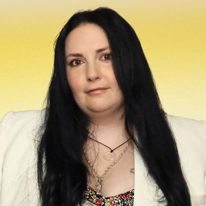 Lena Dunham's Bold Return: 'Famesick' and the Price of Fame