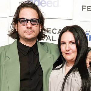 Lena Dunham's Hubby Thought She Was a Curve Model – Not the Star of 'Girls'