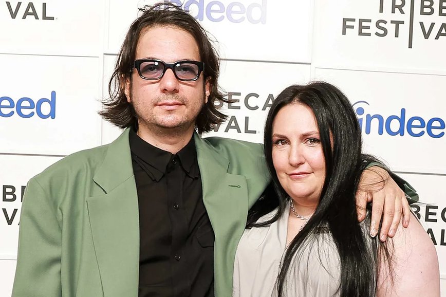 Lena Dunham's Hubby Thought She Was a Curve Model – Not the Star of 'Girls'