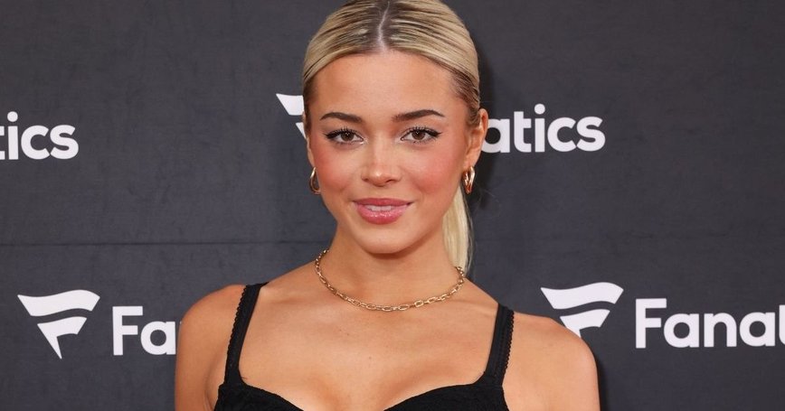 Livvy Dunne: The Queen of Flexibility Shines in Vuori's Chic Workout Collection