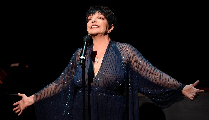 Liza Minnelli's Dazzling Style Journey: From Hollywood Royalty to Fashion Icon